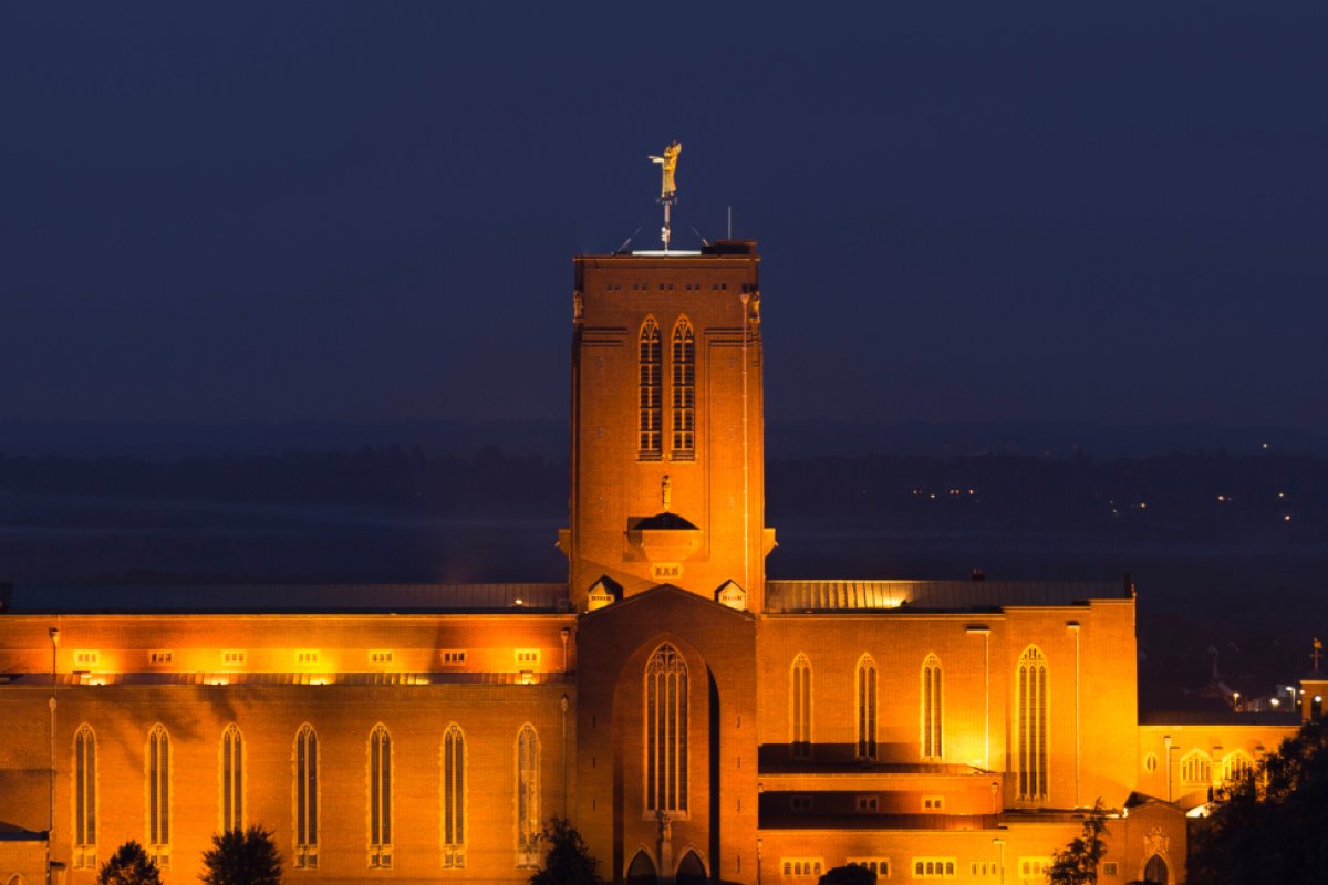 Support Local, Travel Global: Why Choose a Guildford Travel Agent